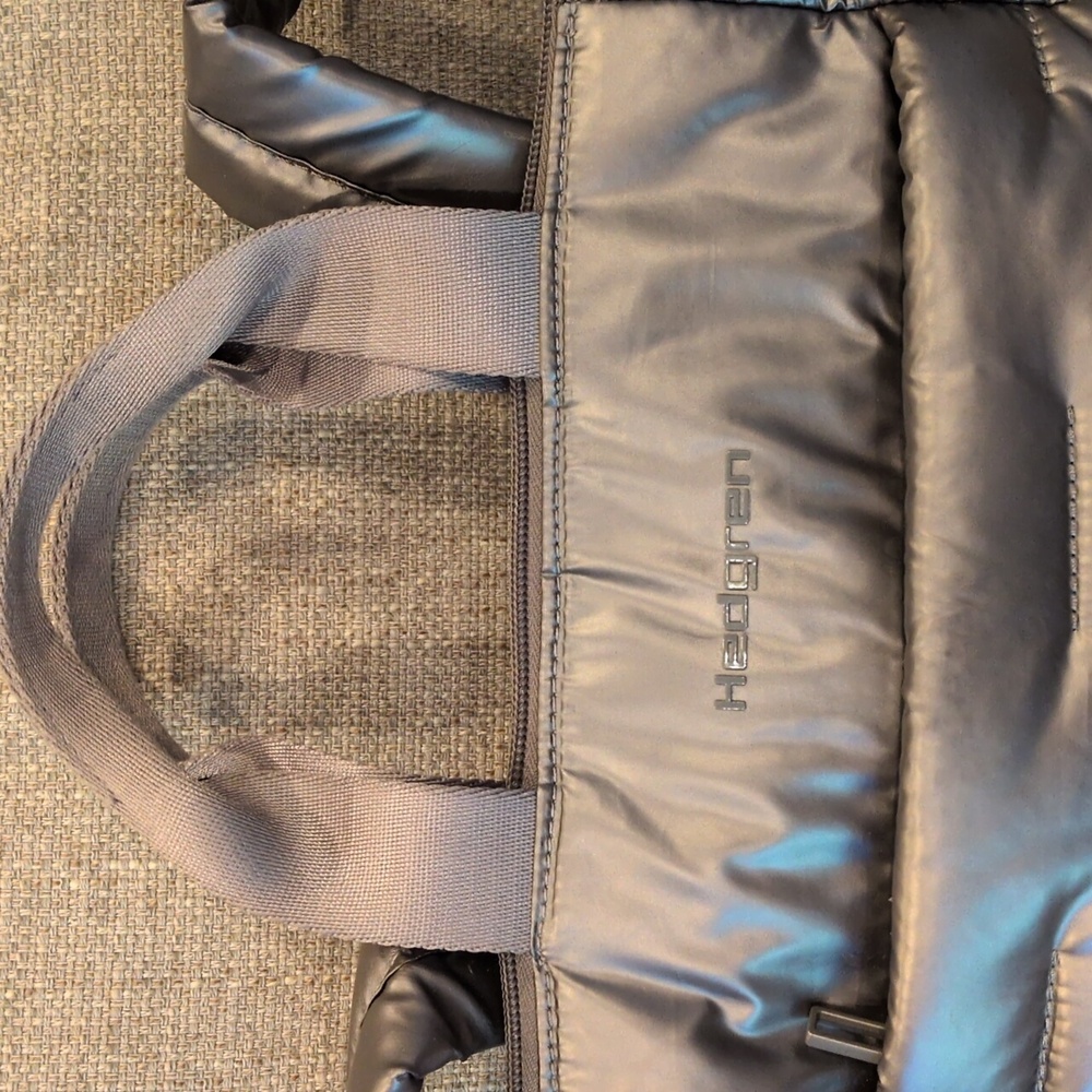 Hedgren Comfy Gray/Silver Backpack For Women - image 2